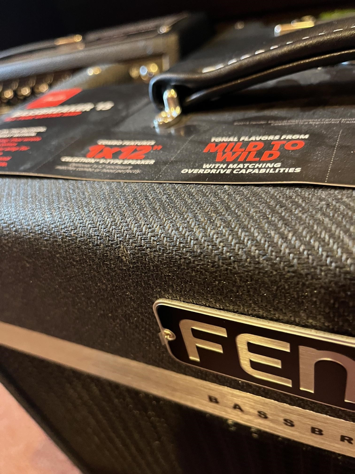 Galerijní obrázek č.2 Lampová komba FENDER Bassbreaker 15 Combo C-Stock