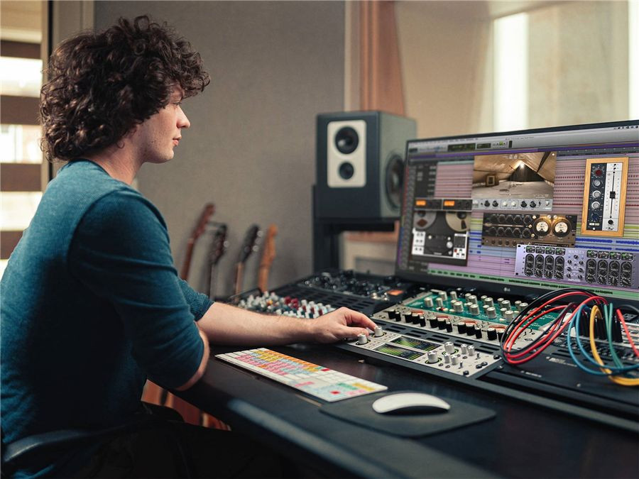 Galerijní obrázek č.7 Thunderbolt zvukové karty UNIVERSAL AUDIO Apollo x8 Gen 2 Studio