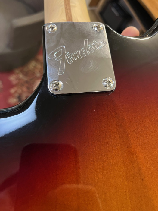 Hlavní obrázek Elektrické kytary FENDER American Performer Jazzmaster 3-Color Sunburst Rosewood C-Stock